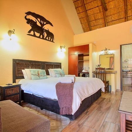 All Over Africa Guest House Kempton Park Esterno foto