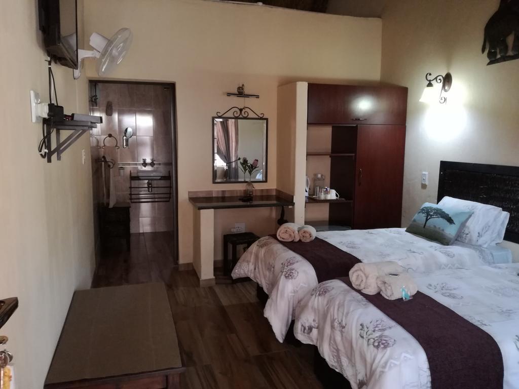 All Over Africa Guest House Kempton Park Esterno foto