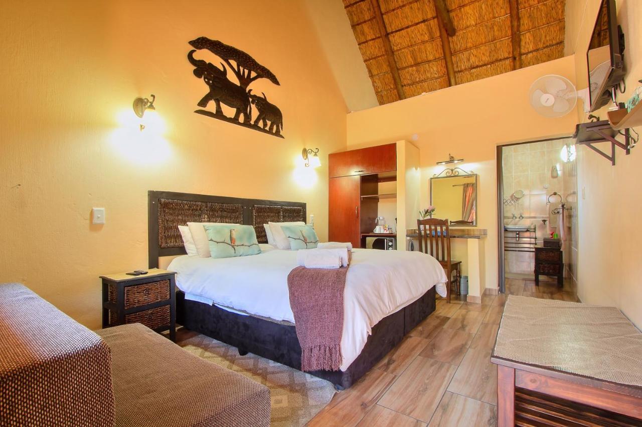 All Over Africa Guest House Kempton Park Esterno foto