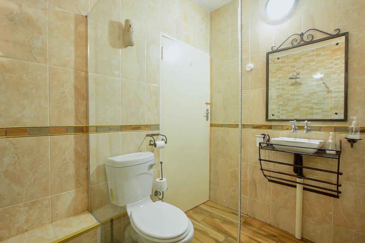 All Over Africa Guest House Kempton Park Esterno foto