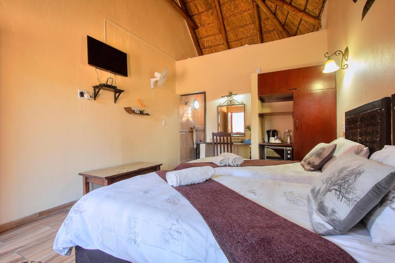 All Over Africa Guest House Kempton Park Esterno foto
