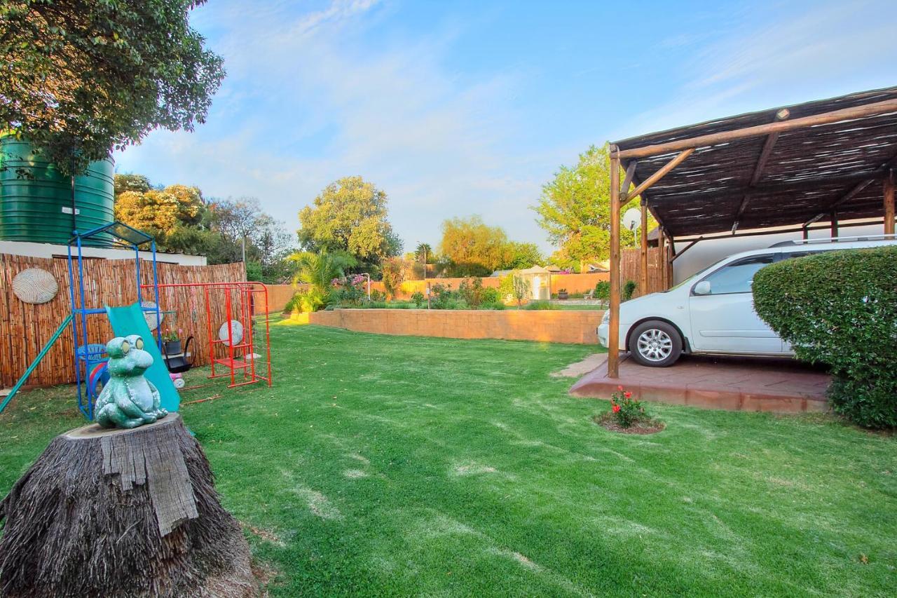 All Over Africa Guest House Kempton Park Esterno foto