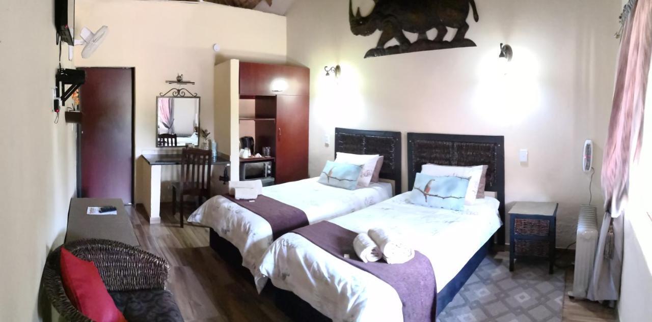 All Over Africa Guest House Kempton Park Esterno foto